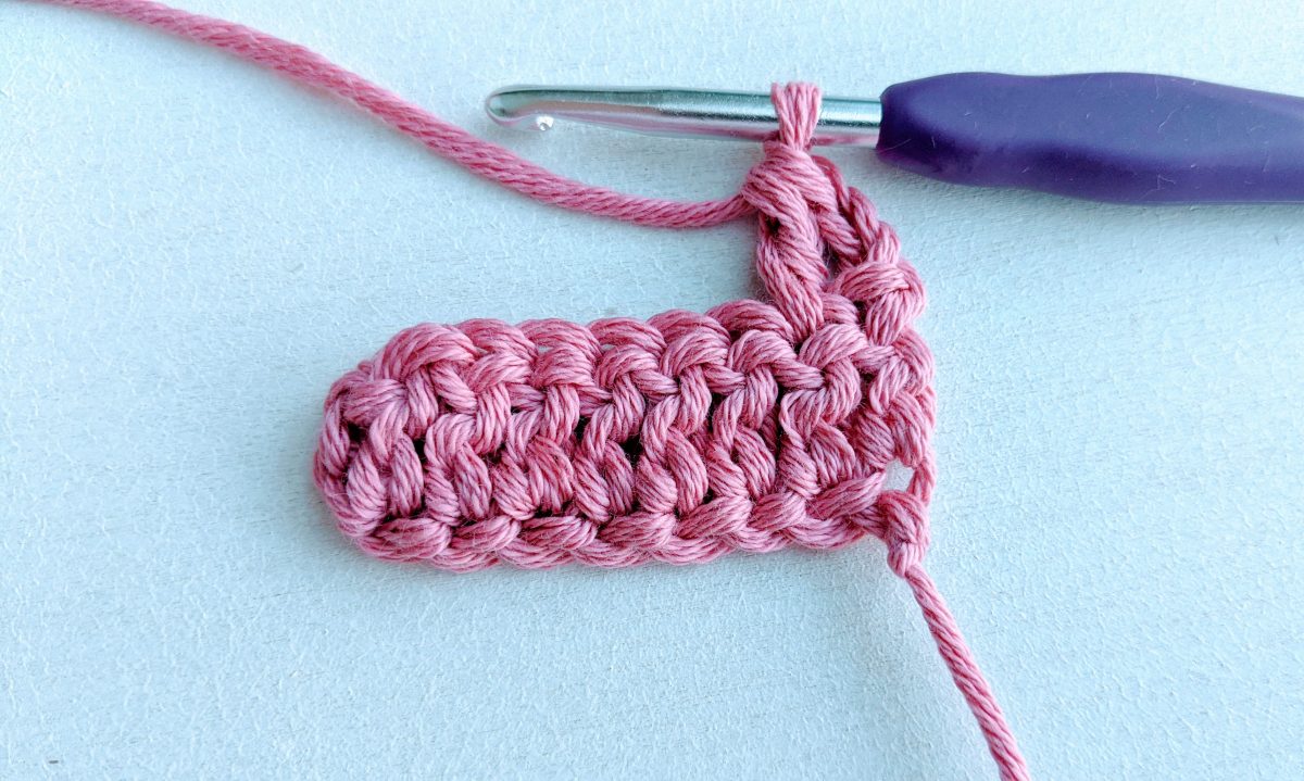 How to Double Crochet Stitch for Beginners (US Terms) - My Crochet Space