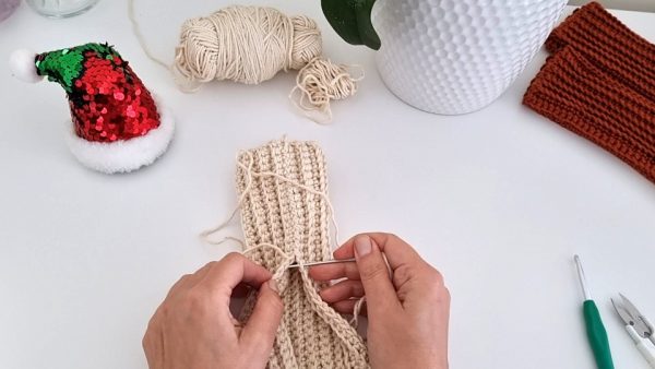 Fingerless Gloves Free Crochet Pattern - Noelebelle Crochet