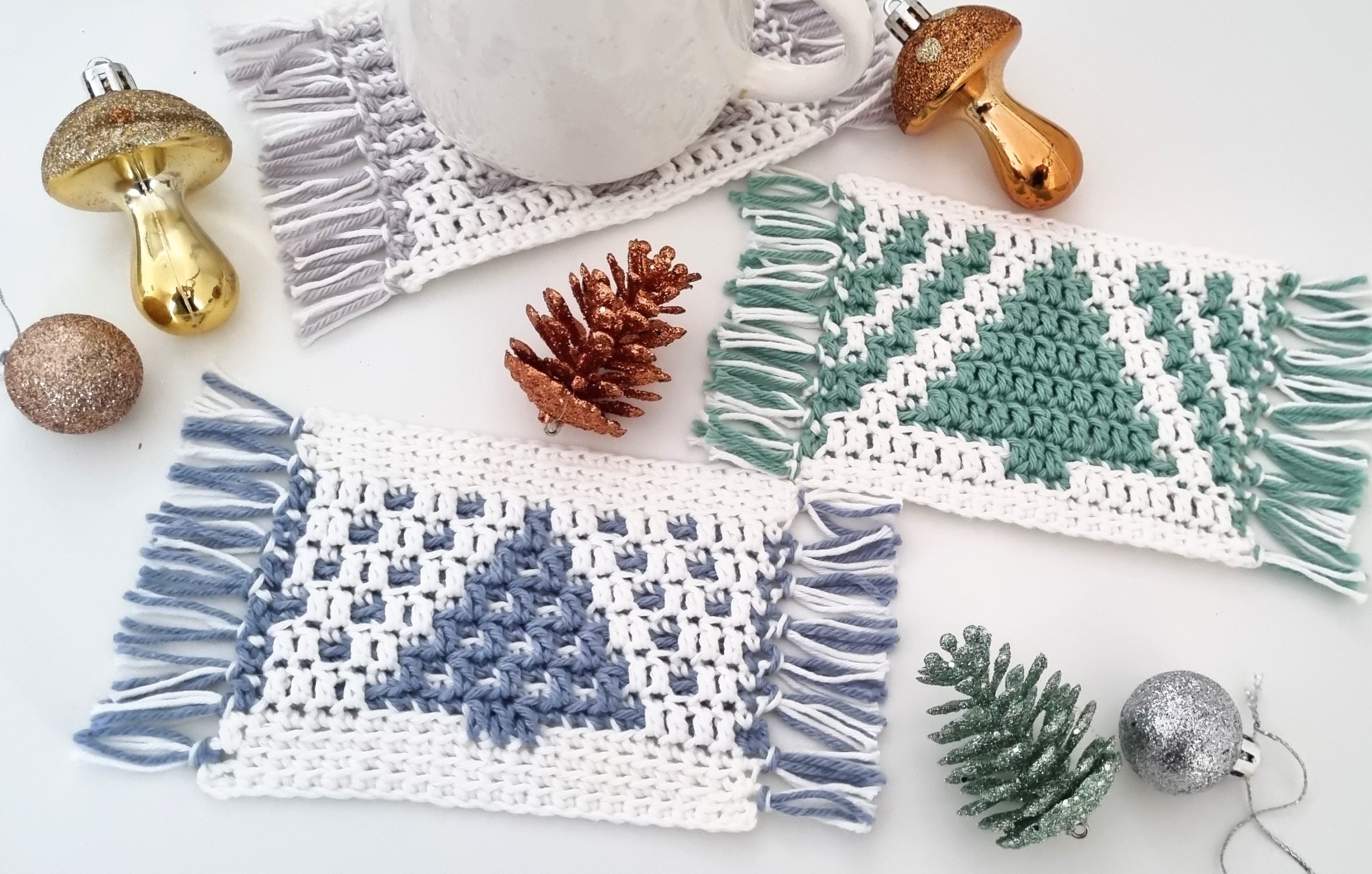 Crochet coasters Christmas pattern for beginners